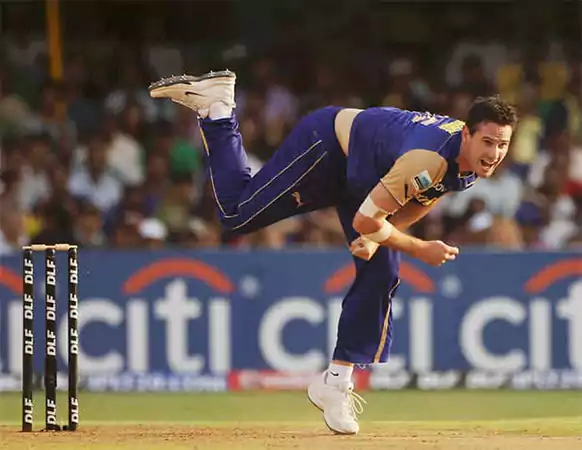 Shaun Tait Bowling in IPL