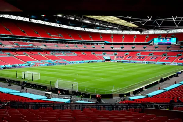 How Long is a Football Field? Complete Guide to Field Size & Dimensions d-How Long is a Football Field