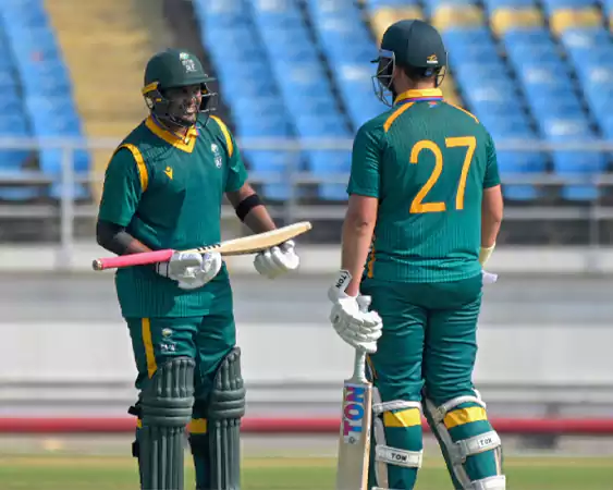 Pretorius and Moonsamy hit centuries