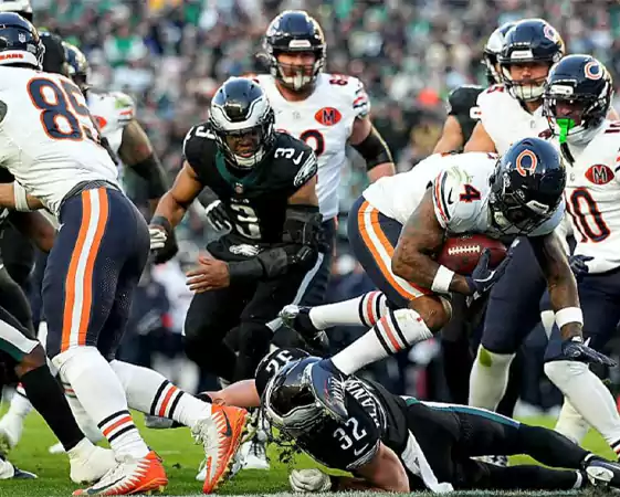 Bears beat Eagles in Philadelphia
