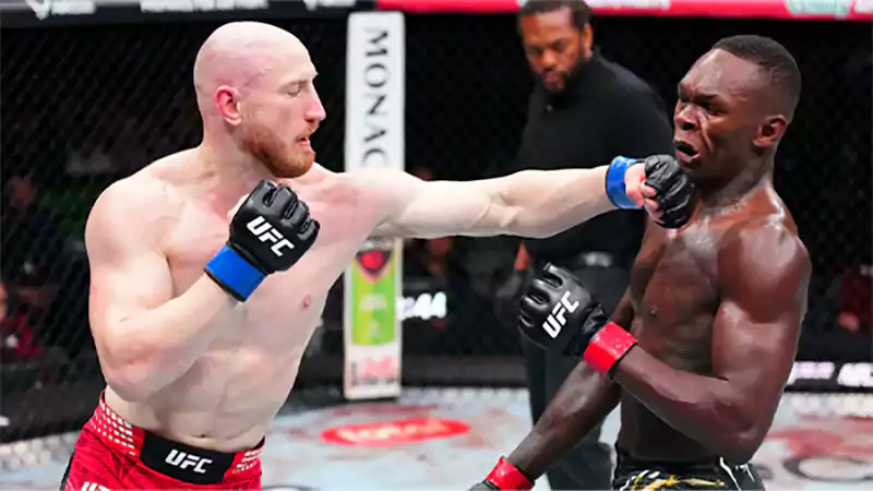 d-Joe Pyfer knocks out Israel Adesanya