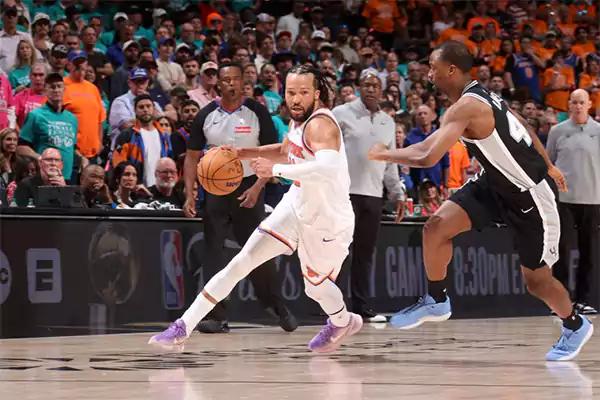 Knicks won game 1 against the Spurs